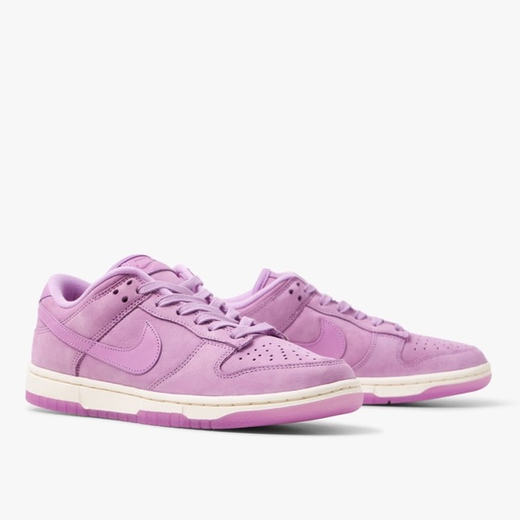 Nike
Nike Women's Dunk Low PRM MF / Rush Fuchsia | NEW/NIB!! 👟💜👟💜 - Picture 3 of 12